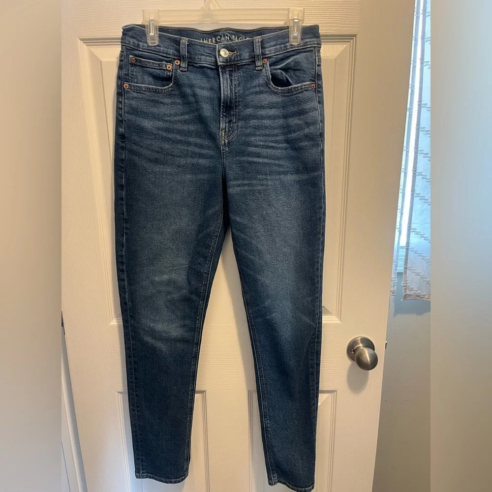 American Eagle 90’s Skinny Jeans - Picture 1 of 3